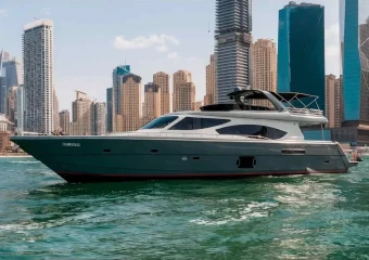 amaro 95 yacht rental dubai (8)