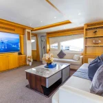 capri 100 yacht rental dubai 1