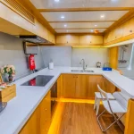 capri 100 yacht rental dubai 6