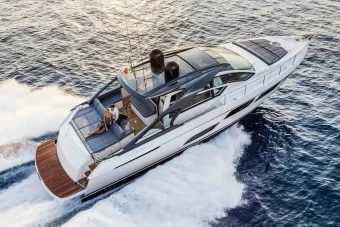 elara 65 yacht rental dubai (17)