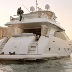 helios 95 yacht rental dubai (6)