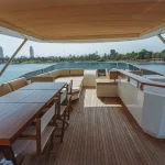 silver tide 95 yacht rental dubai (10)