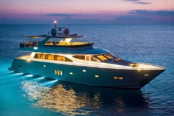 summerset 100 yacht rental dubai (11)