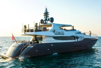 tanya 120 yacht rental dubai (11)